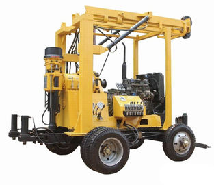 Un bon prix. Plate-forme de forage montée par remorque multifonctionnelle de puits d'eau avec la vitesse de rotation de 80 t/mn en ligne