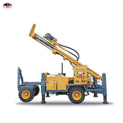 Un bon prix. 4 puits d'eau hydraulique portatif des roues 180m forant Rig Trailer Mounted en ligne